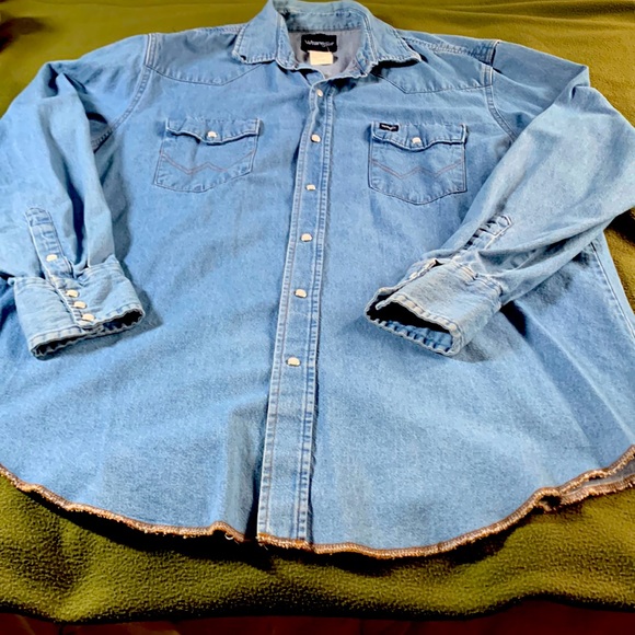 Wrangler Other - Wrangler denim, long sleeve shirt.  Snap closure.  100% cotton. Size XL.